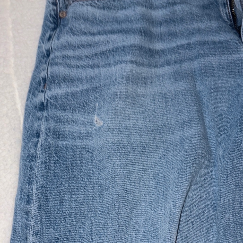 American Eagle Outfitters wide leg frayed hem jeans - Picture 5 of 7